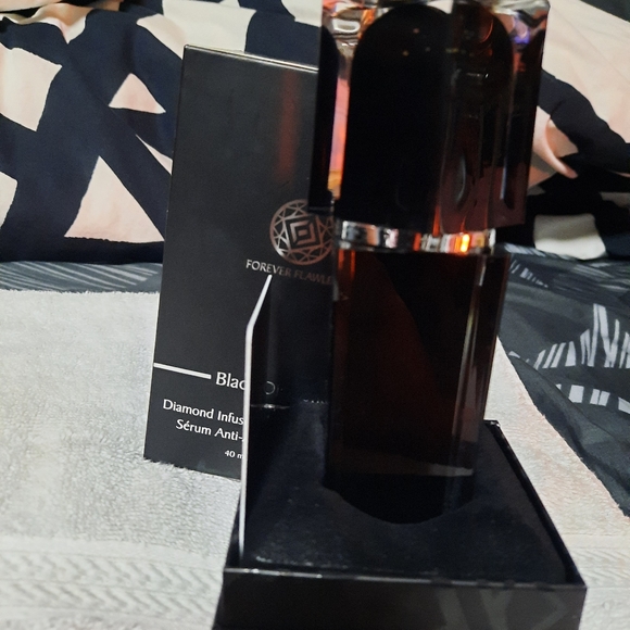 Face serum - Picture 2 of 2